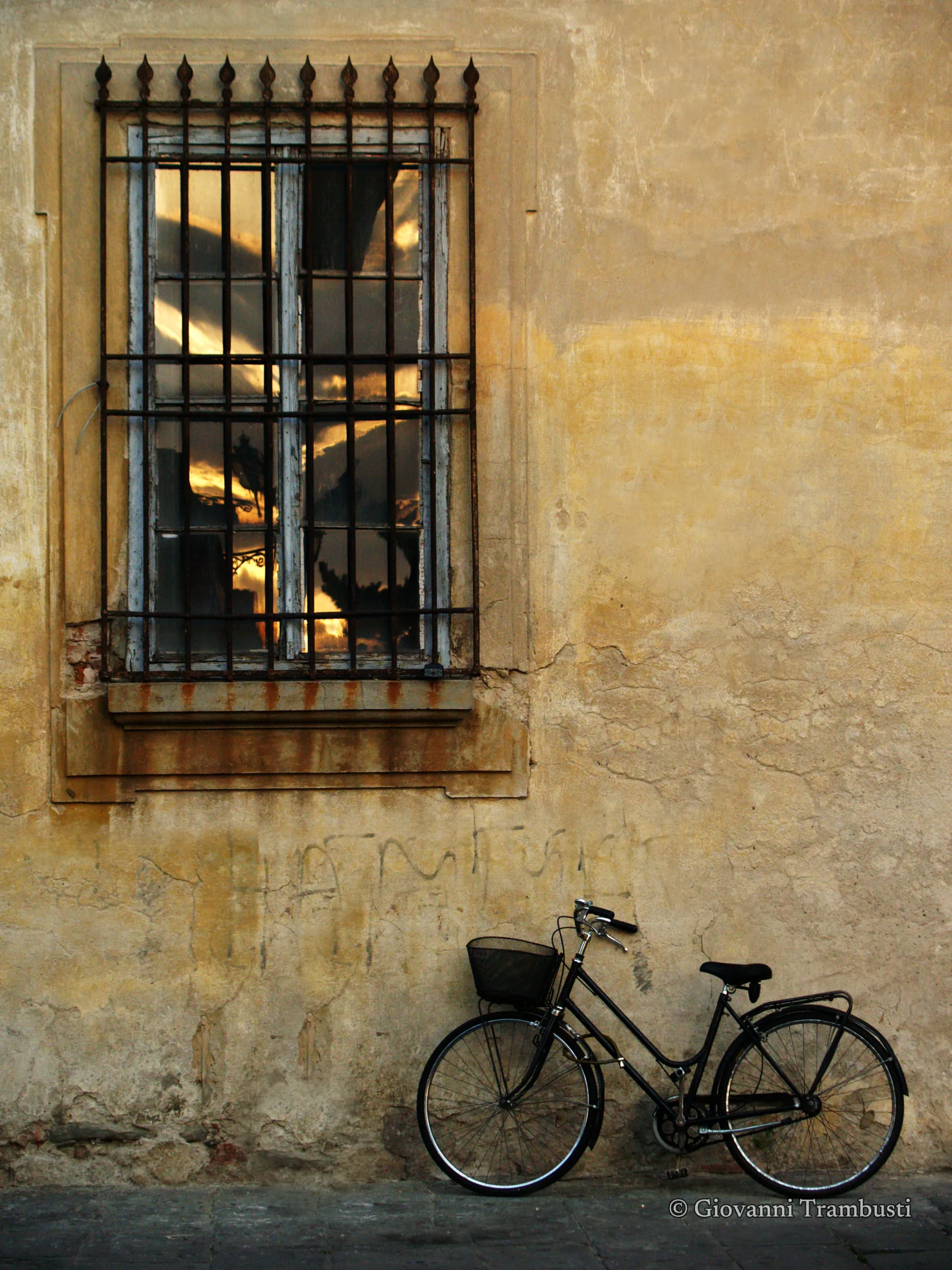 Windows 054, Florence — fotografia di Giovanni Trambusti