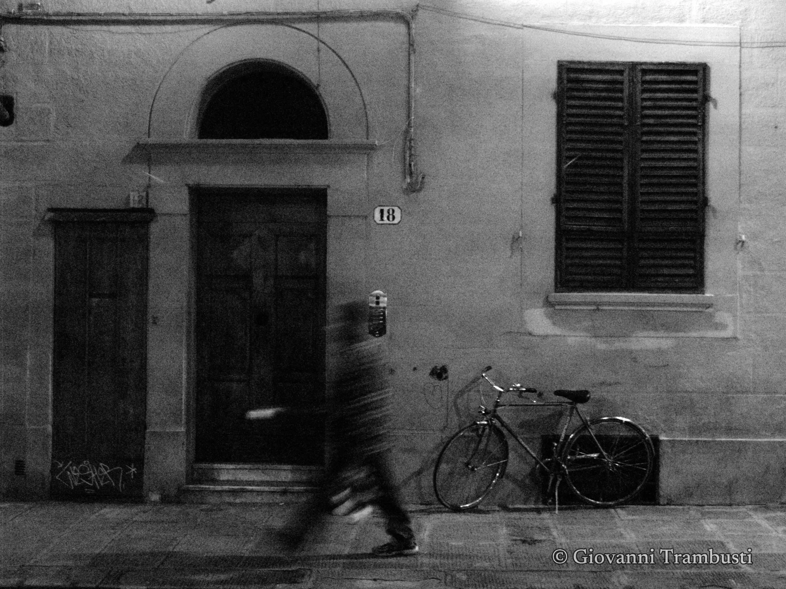 Doors 017, Florence — fotografía de Giovanni Trambusti