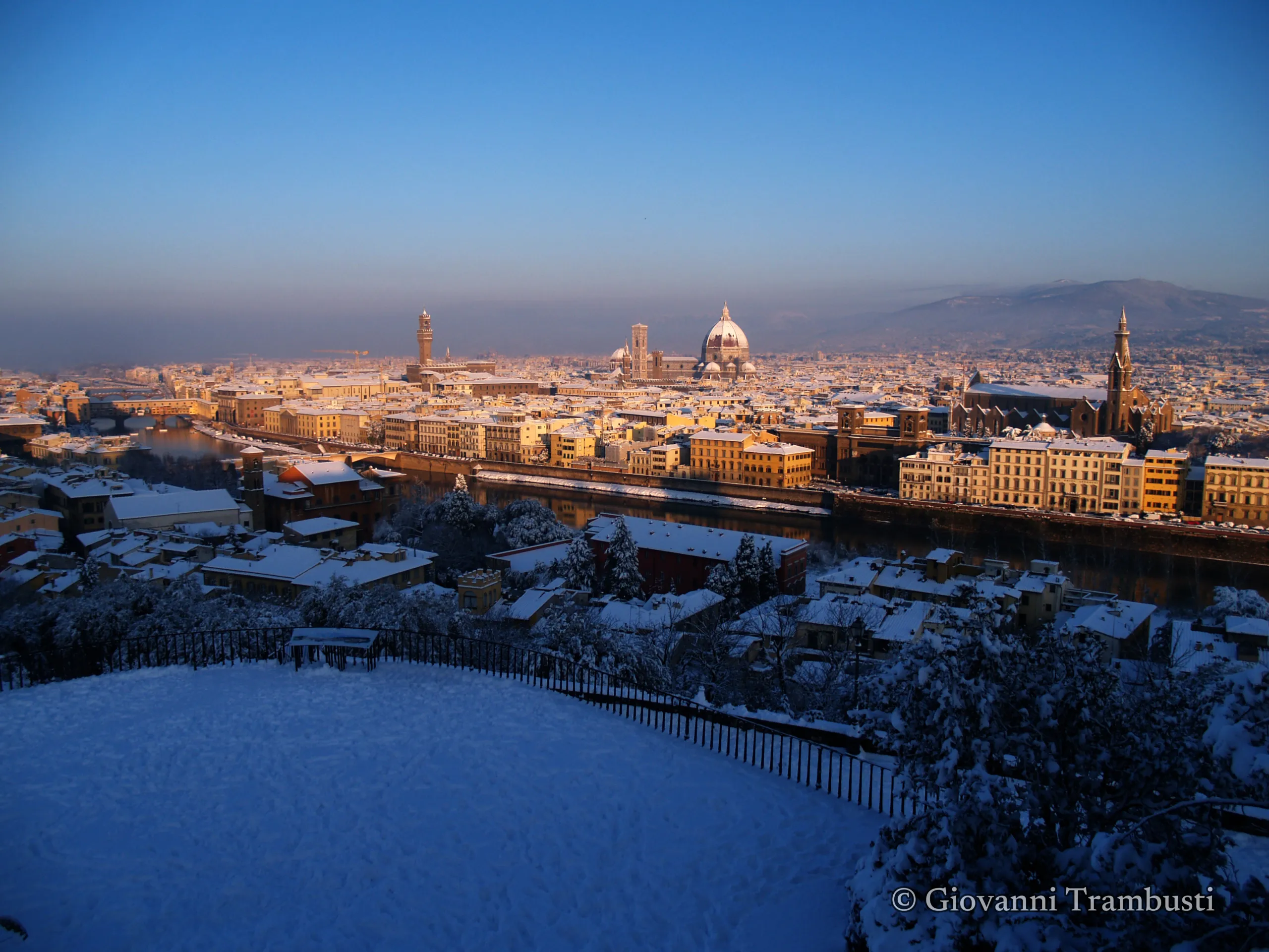 Snow 013, Florence — fotografía de Giovanni Trambusti